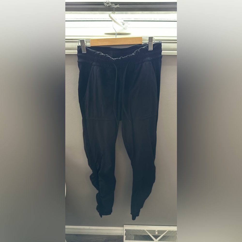 Studio pants